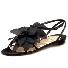 Sandale Christian Louboutin cu toc înalt, talpă neagră, model petal crepe Sandale Christian Louboutin cu toc înalt, talpă neagră, model petal crepe
