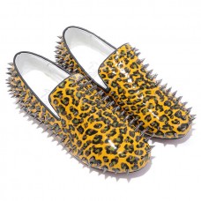 Mocasini Christian Louboutin Rollerboy Spikes aurii