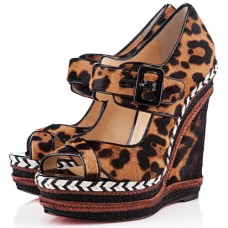 Pantofi cu platformă Christian Louboutin Highlander 140mm, cu imprimeu leopard Pantofi cu platformă Christian Louboutin Highlander 140mm, cu imprimeu leopard